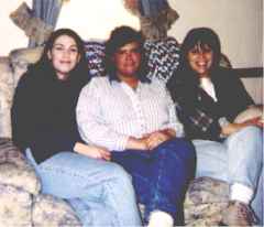 girls.jpg (6490 bytes)